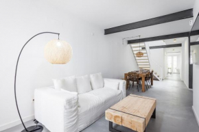 THREE FLOOR HOUSE WITH TERRACE